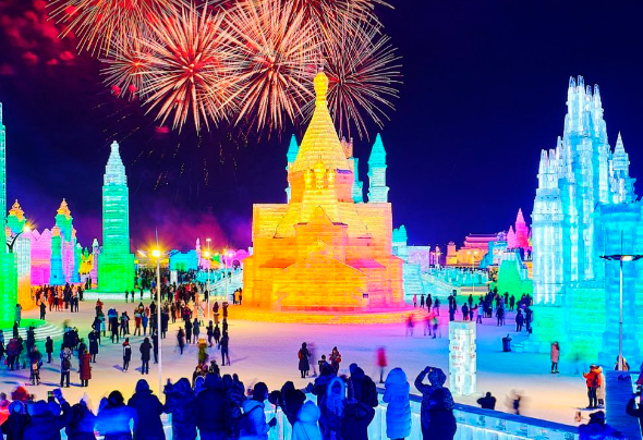 Festival de lanternas de gelo em Harbin, China.